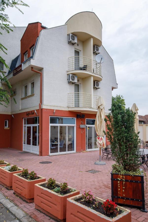 Villa Modena Subotica Exterior foto
